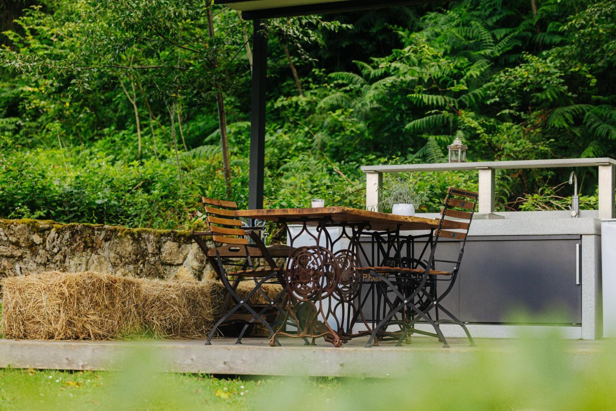 Gozdne Va Vrti Luxury tent