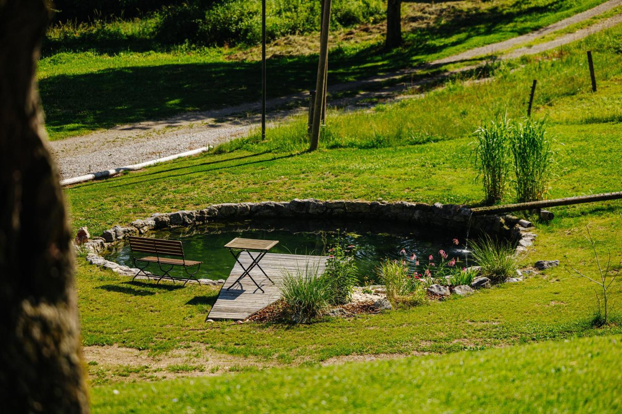Luxury tent Gozdne Va Vrti